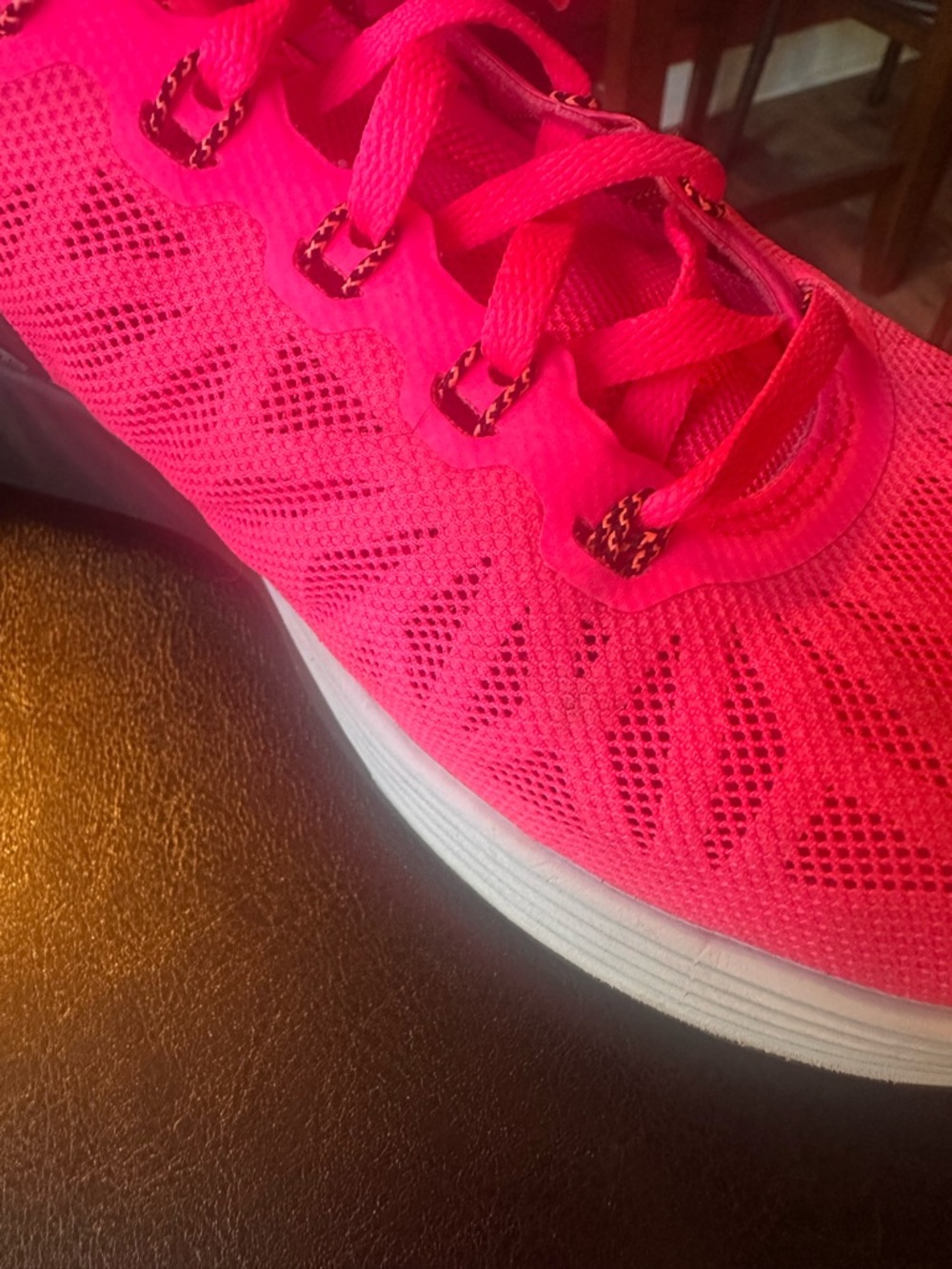 Nike Women's Neon Pink Lightweight Running Shoes - Picture 5 of 13